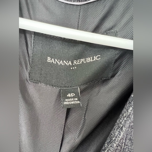 Blazer - Picture 4 of 5